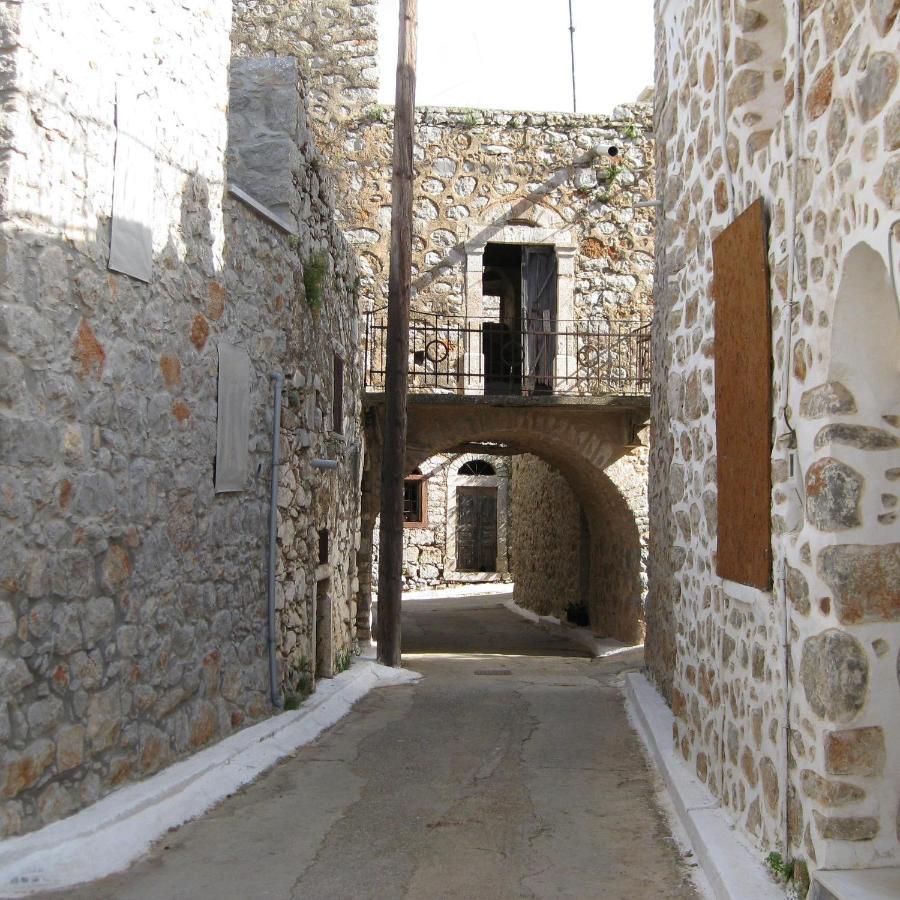 Traditional Hotel Ianthe Véssa Exterior foto
