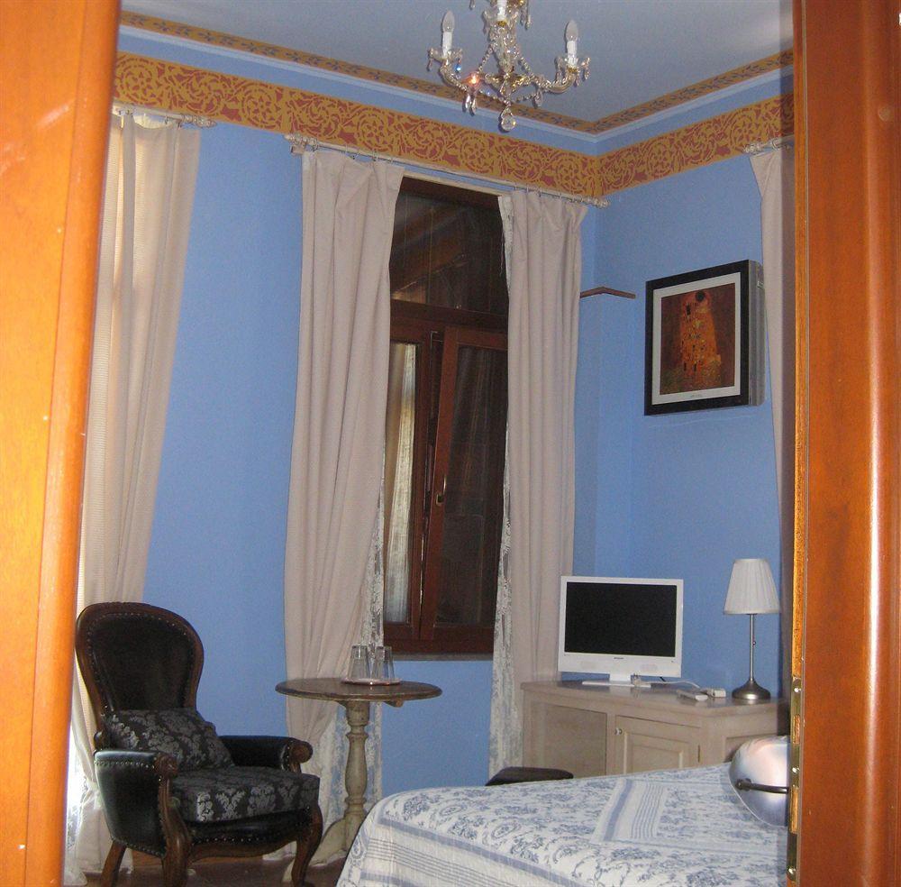 Traditional Hotel Ianthe Véssa Quarto foto