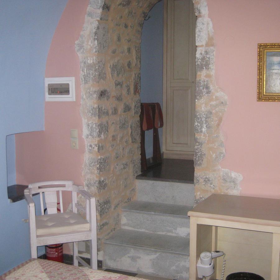 Traditional Hotel Ianthe Véssa Quarto foto
