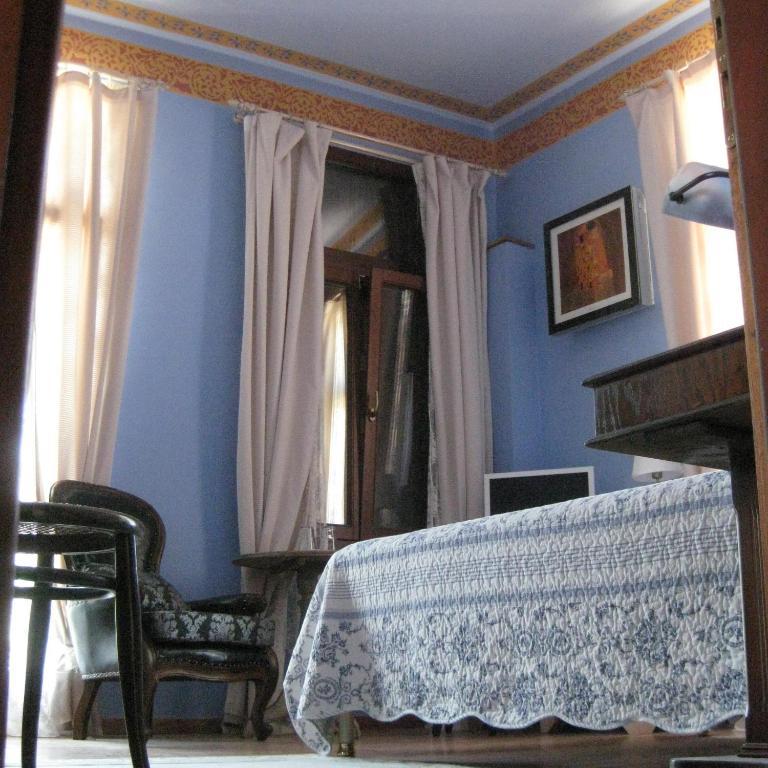 Traditional Hotel Ianthe Véssa Quarto foto